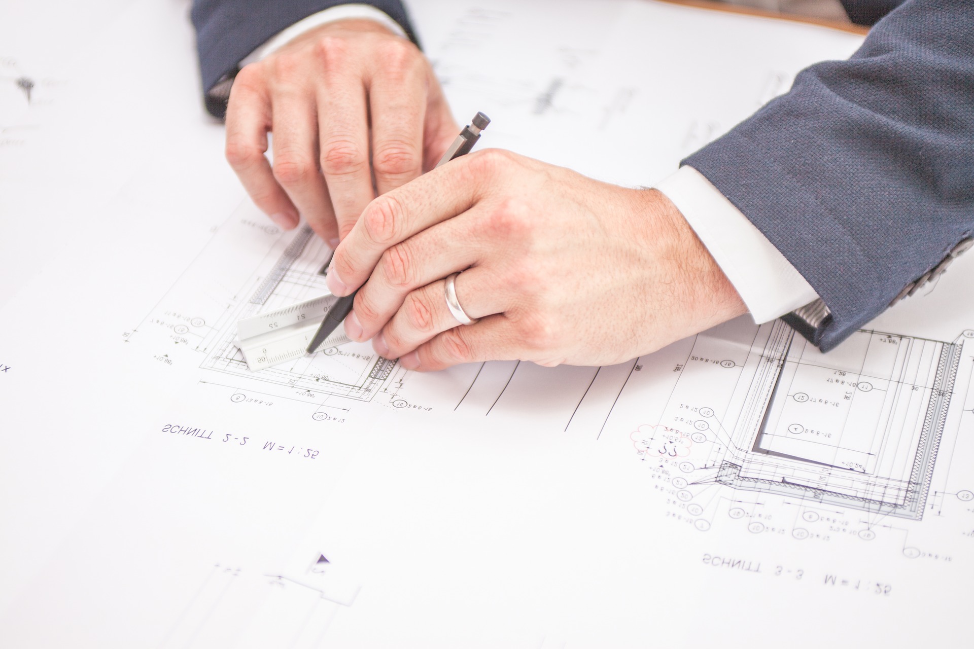 How to find electrical tender opportunities